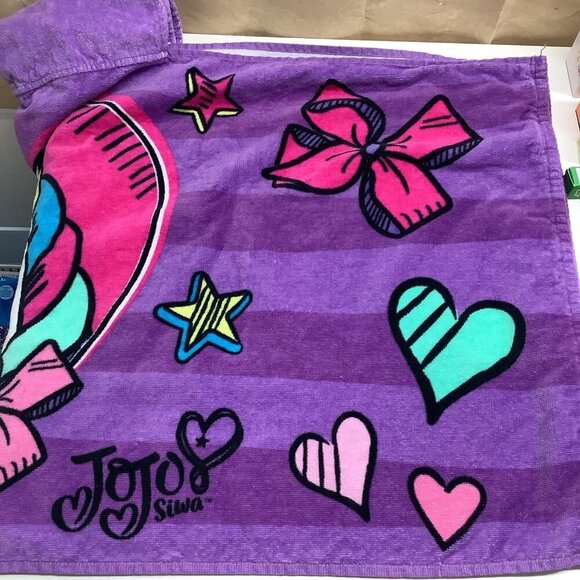 JoJo Siwa Hooded Beach Pool Bath Towel Purple Unicorn Hearts & Hair BowsPreloved - Picture 2 of 4